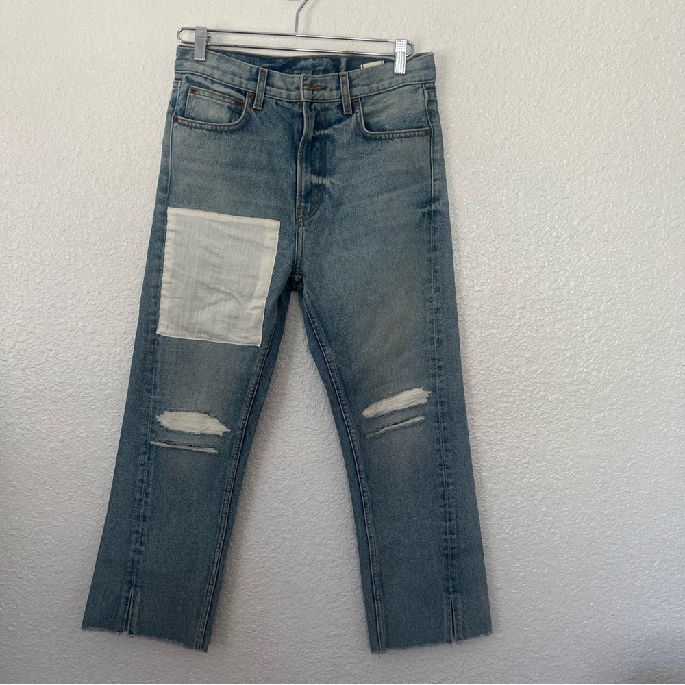 NWOT B SIDES Stowe Jean Distress knee 26